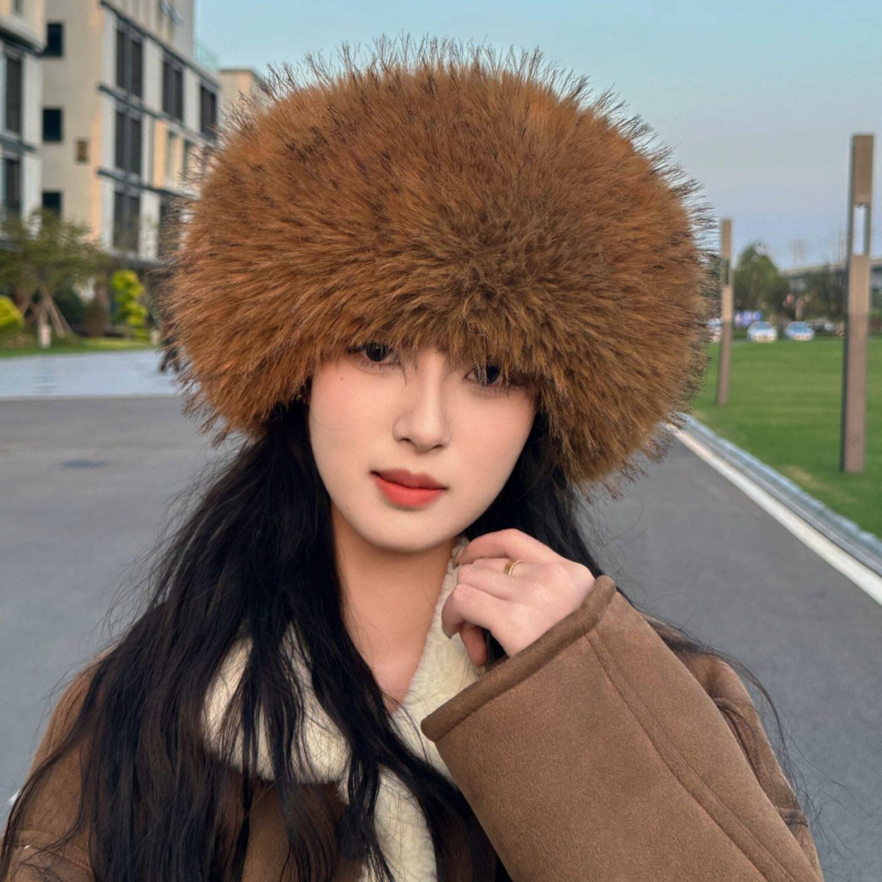 柔らかなフェイクフォックスファーの円形オープントップハット、 - Knit Beanie Hat Warm のレビューと価格
